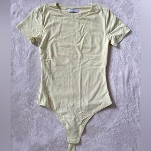 Aritzia Babaton Yellow Bodysuit